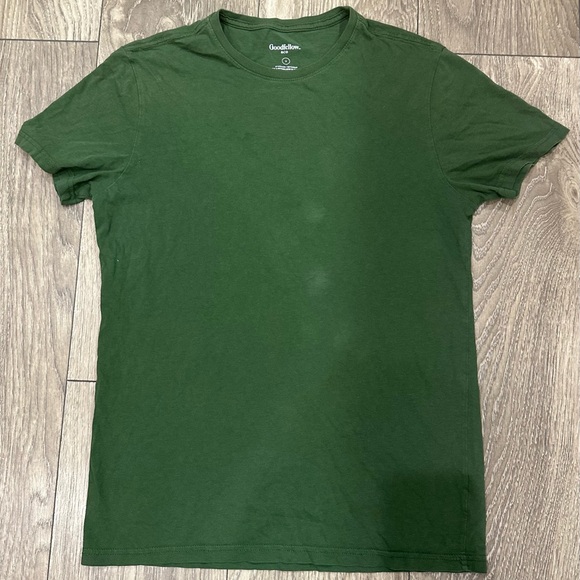 👕 Bundle Deal: 3 Men's Shirts - 2 Levi's (Gray & Blue) and 1 Goodfellow Green - Picture 4 of 8